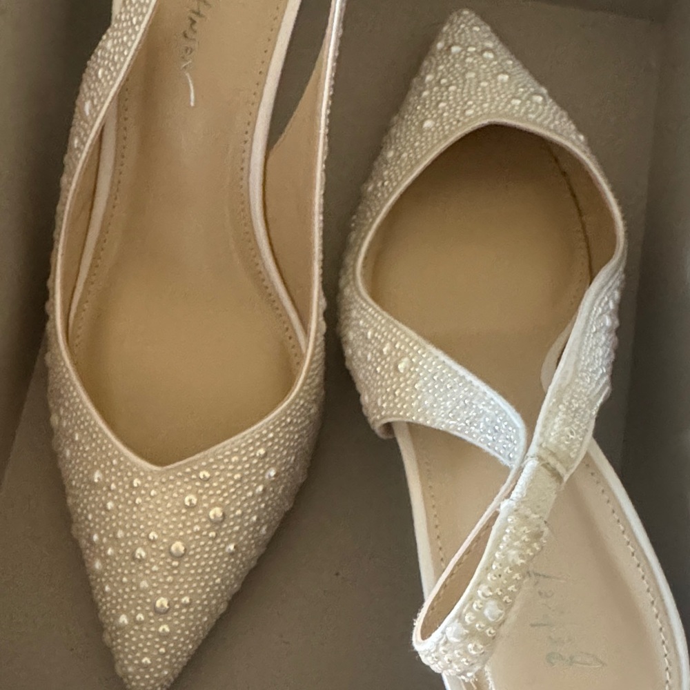 Betsey Johnson Ivory Heels - Picture 6 of 7